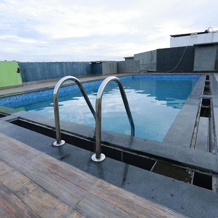 Transit Suites By Grandwest Nedumbassery Exteriör bild