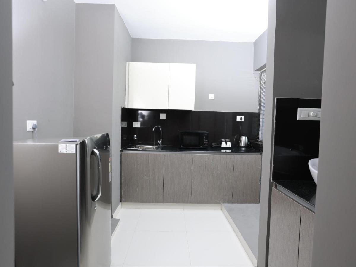 Transit Suites By Grandwest Nedumbassery Exteriör bild